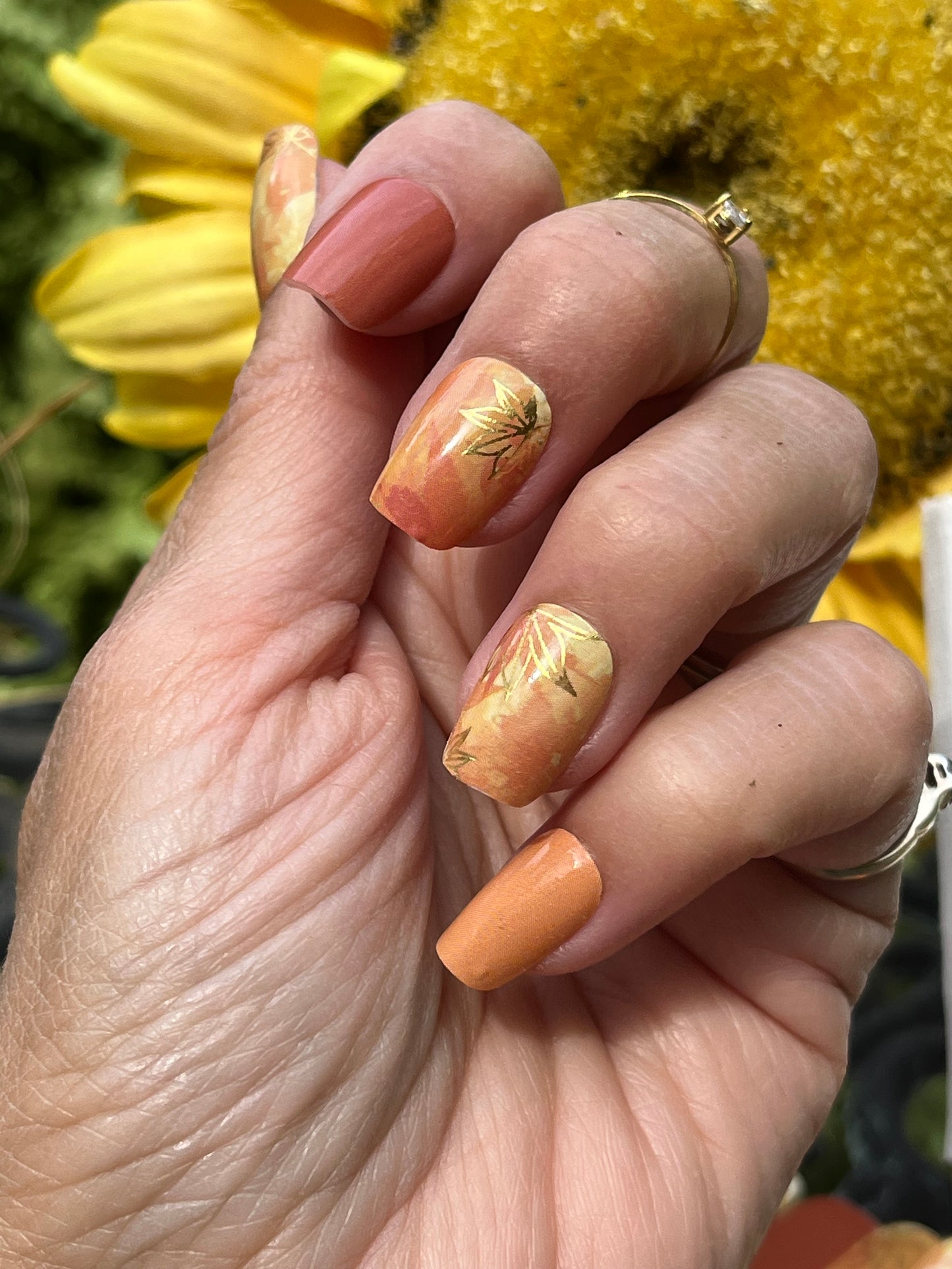 Autumn Gold – Fall Leaves & Sparkle Nail Wraps