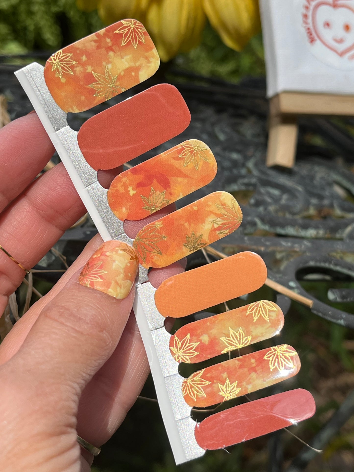 Autumn Gold – Fall Leaves & Sparkle Nail Wraps