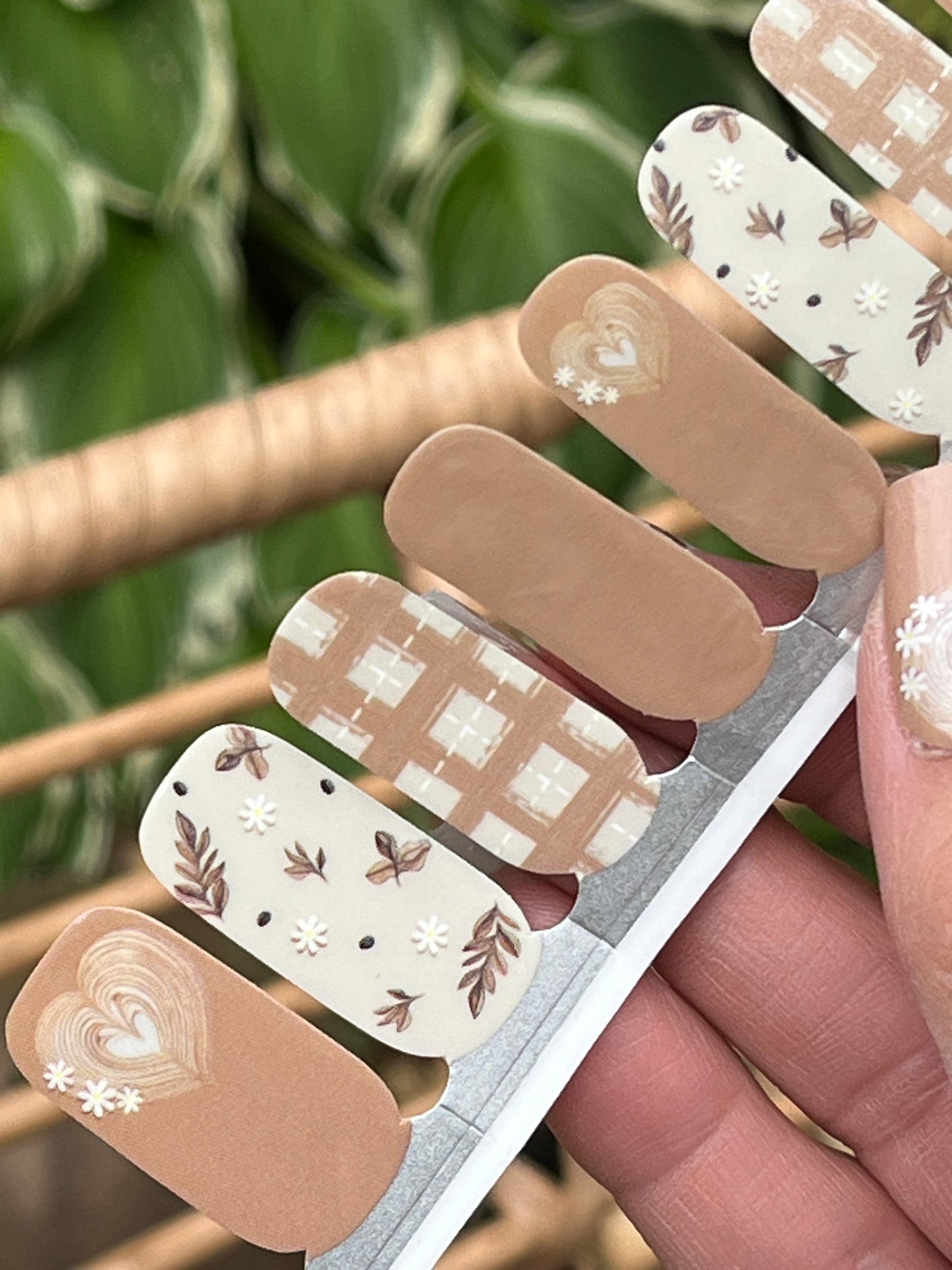 Rustic Heart – Country Plaid & Floral Fall Nail Wraps