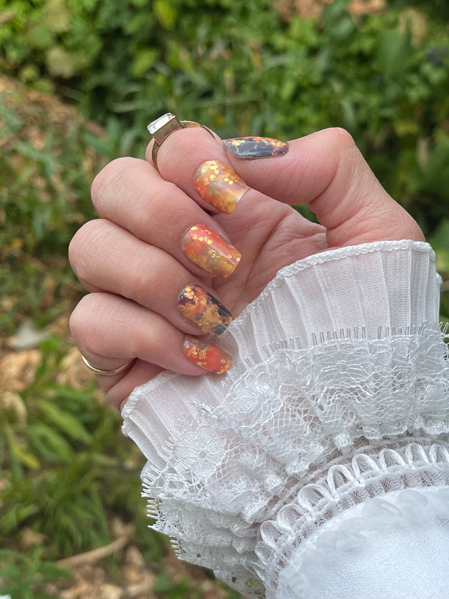 Surefire! Fall Glitter Nail Wraps | Peachy Peach Nails