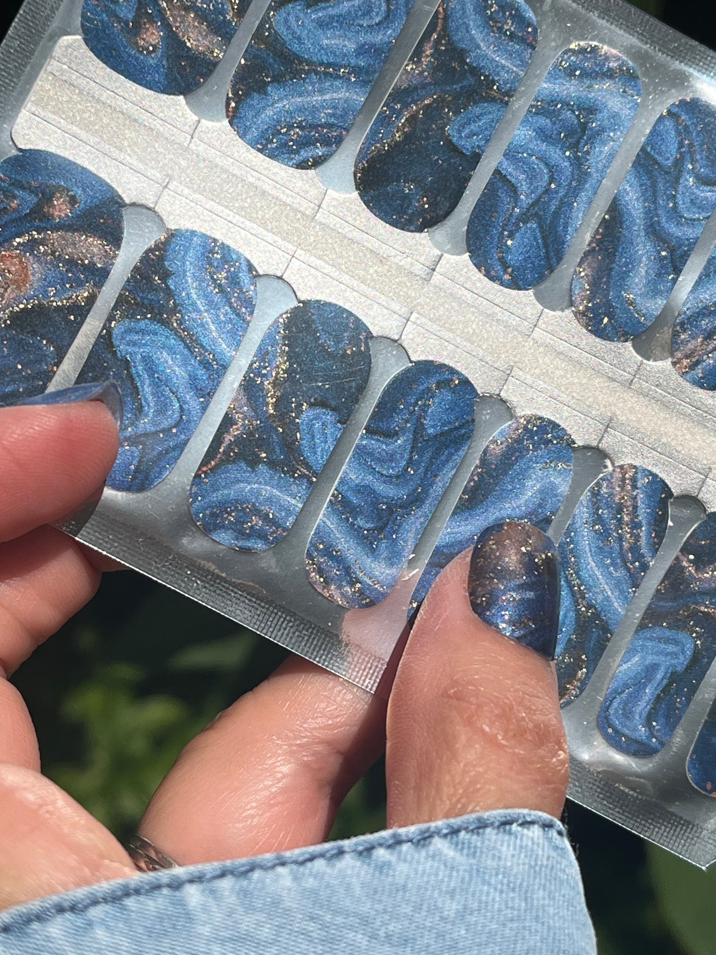 🌊 Perfect Storm – Blue Marble Nail Wraps | Peachy Peach Nails